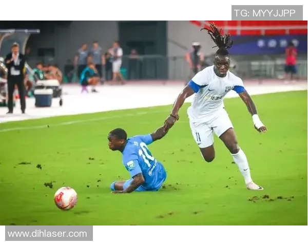 足球明星赛后拉伸的正确方式与效果解析助力运动员恢复提升竞技状态 足球明星赛后拉伸的正确方式与效果解析助力运动员恢复提升竞技状态